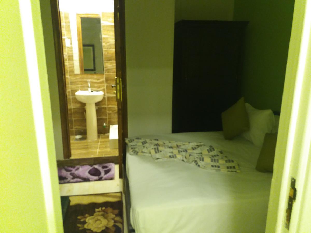 Cairo Golden Plaza Hostel Esterno foto